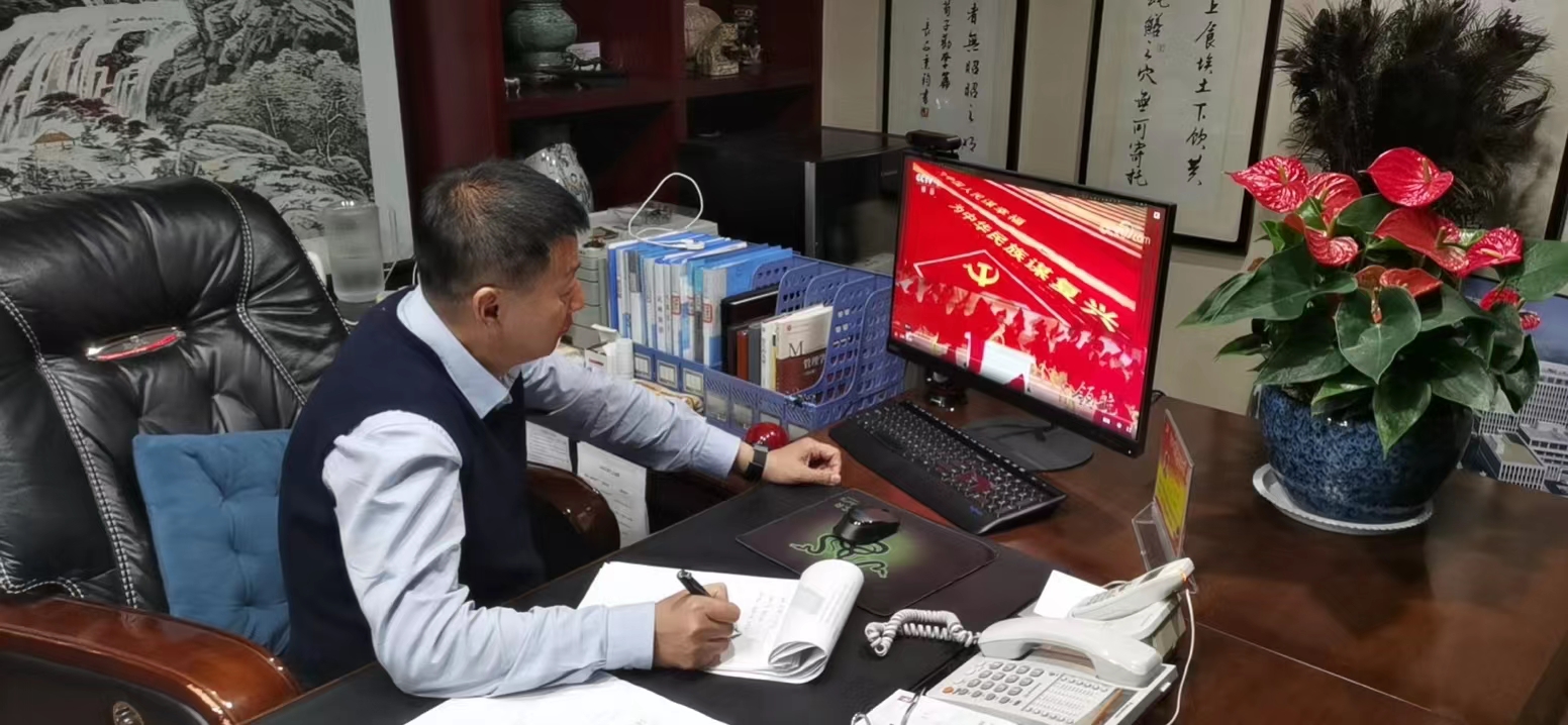 634e1c68656e8.jpg 吳劍.jpg